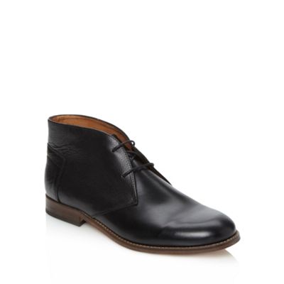 Black leather lace up chukka boots                                                                                              