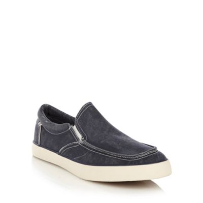 Blue slip-on casual shoes                                                                                                       