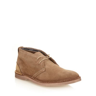 Natural suede desert boots                                                                                                      