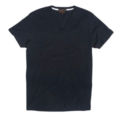 Navy Noble v-neck t-shirt