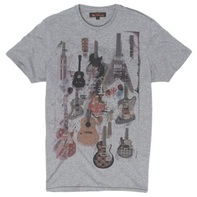 Grey graphic guitar t-shirt