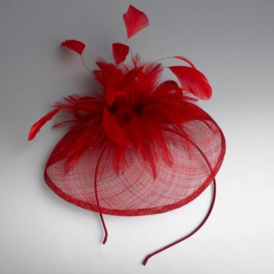 Red veil & feather cluster fascinator