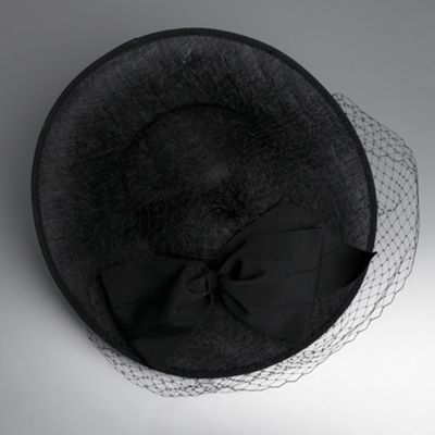 Black bow & veil saucer fascinator