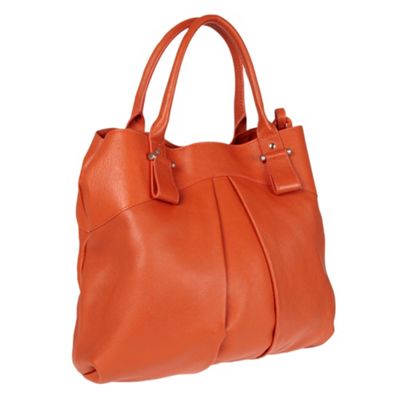 Chic look leather bag