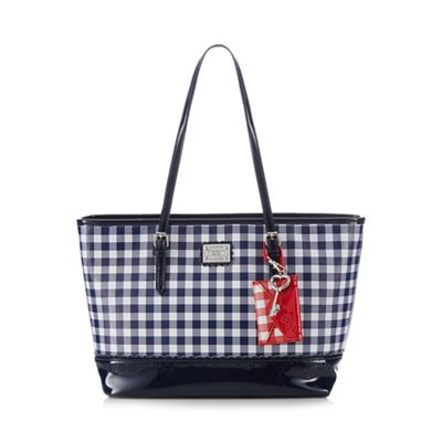http://debenhams.scene7.com/is/image/Debenhams/089011696846?$PSPNew$