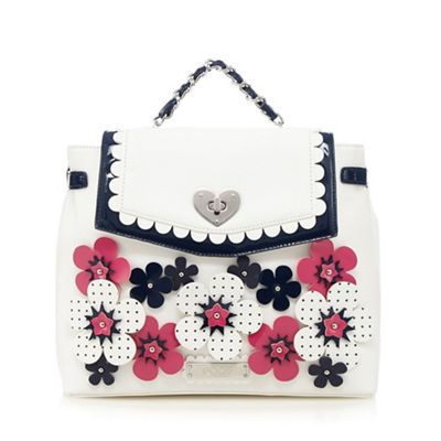 http://debenhams.scene7.com/is/image/Debenhams/089011697494?$PSPNew$