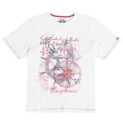 White compass print t-shirt