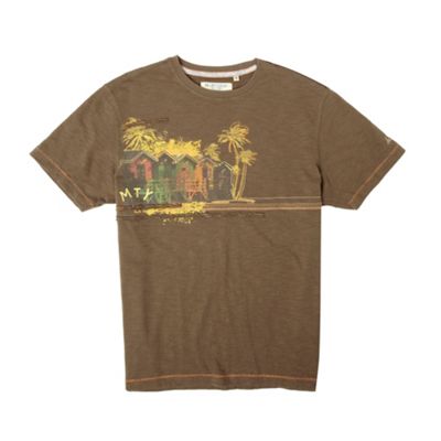 Khaki beach huts embroidered t-shirt