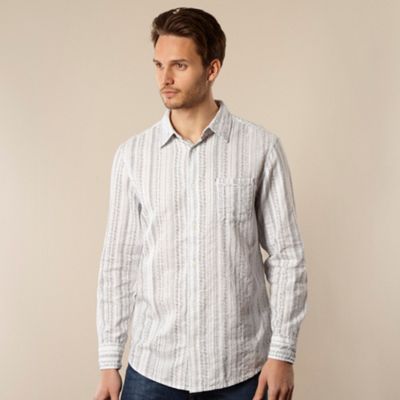 White leaf print shirt                                                                                                          