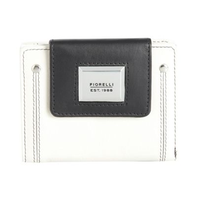 Cream Small Tabbed Purse                                                                                                        