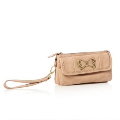 Natural Applique Bow Wristlet Bag