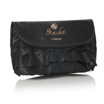 Black Scalloped Tiered Coin Purse