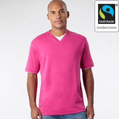 Fairtrade Maine5G Bright pink v-neck t-shirt