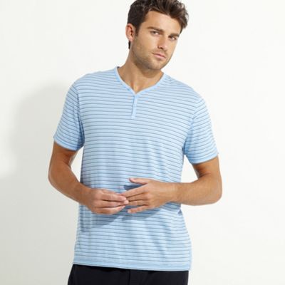 Light blue stripe y-neck t-shirt