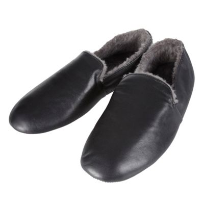 Black leather carpet slippers