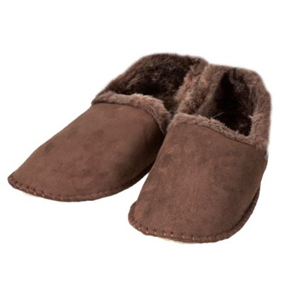 Dark brown faux suede carpet slippers