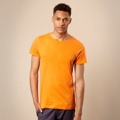 Orange crew neck t-shirt