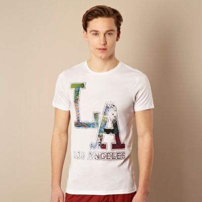 White 'LA' t-shirt                                                                                                              
