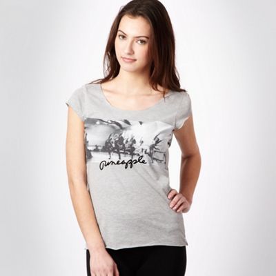 Pineapple Grey printed studio photograph t-shirt