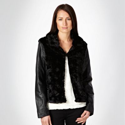 Black faux fur panelled jacket                                                                                                  