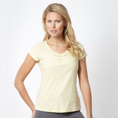 Designer pale yellow circle trim t-shirt
