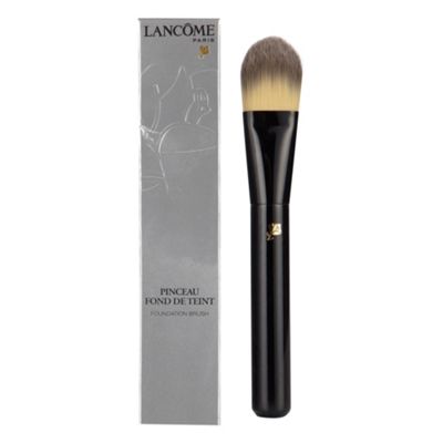 Foundation brush