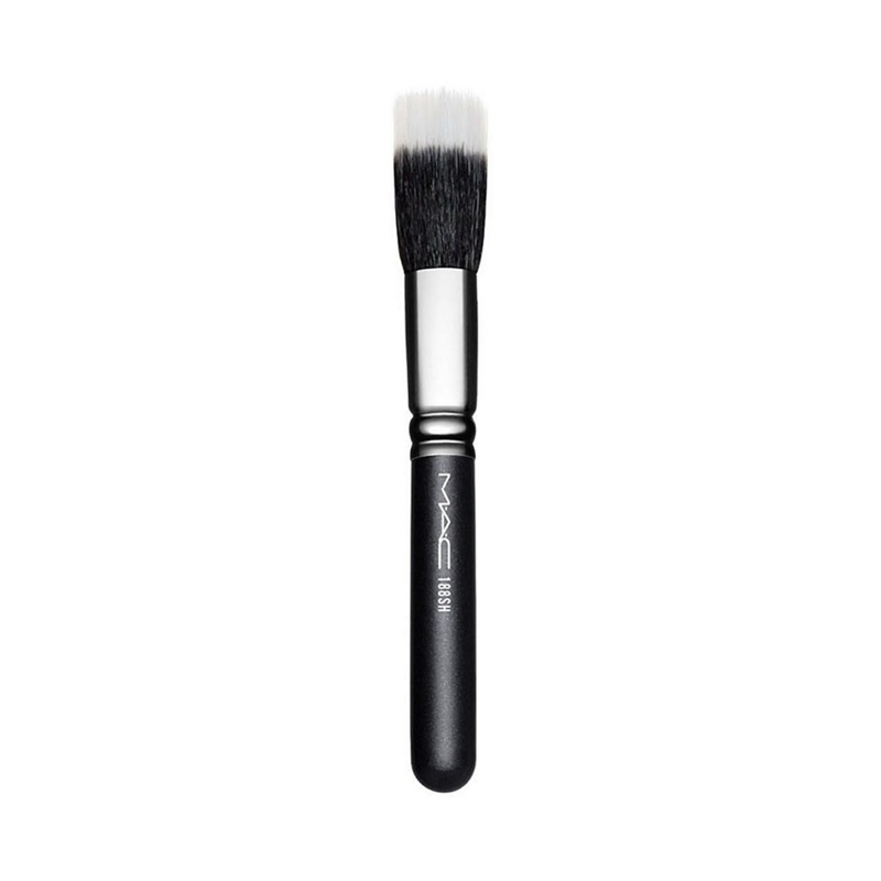 MAC Cosmetics - Short Duo Fibre Face Brush No. 188 Review