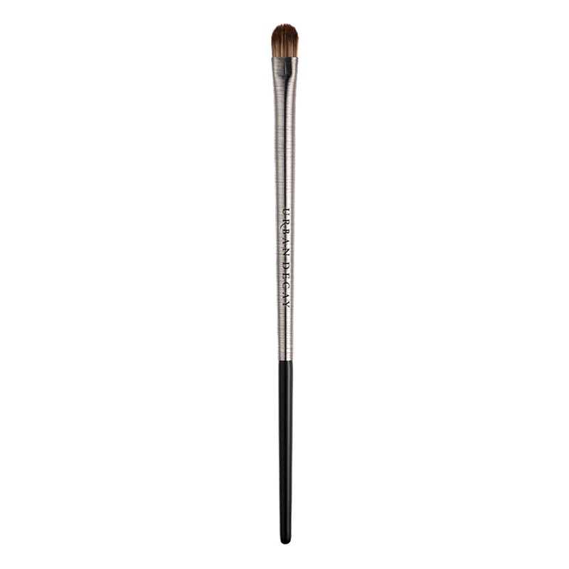 Urban Decay - 'Ud Pro' Flat Eyeshadow Brush Review