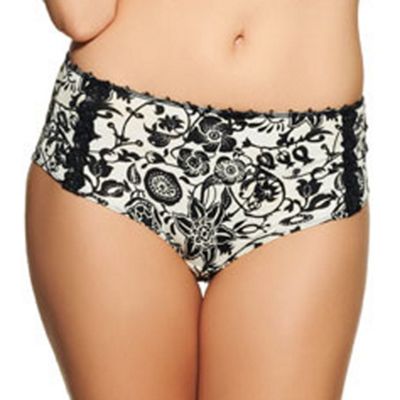 Black Yvonne shorts
