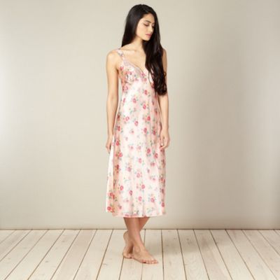 Nightwear for Women: Nightdresses, Pyjamas, Dressing Gowns