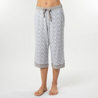 Beige cornflower print cropped pyjama bottoms