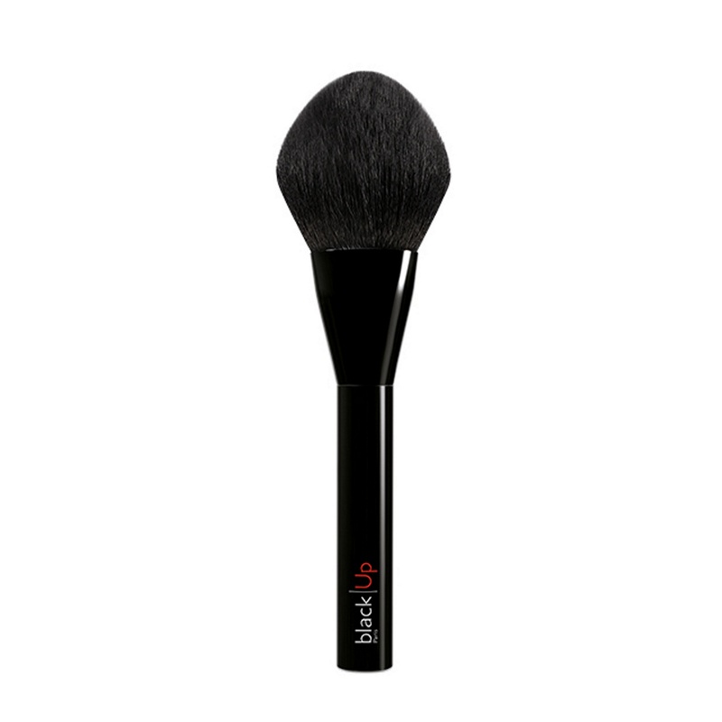 black Up - Matte Definition Powder Brush Review