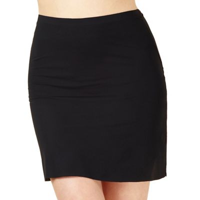 Black half length invisible slip                                                                                                