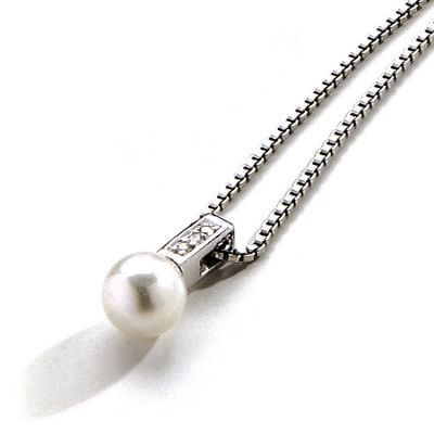 Sterling silver pearl drop pendant necklace
