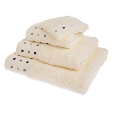 Cream 'Vermont' towel                                                                                                           
