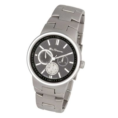 Mens black chronograph dial with bracelet