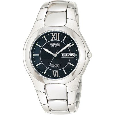 Mens round dial with silver coloured