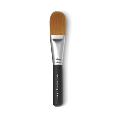 Maximum coverage face brush