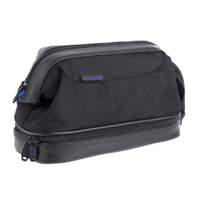 Black classic wash bag