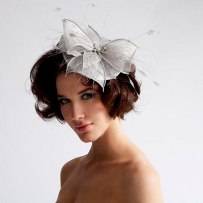 Silver jewel centre fascinator