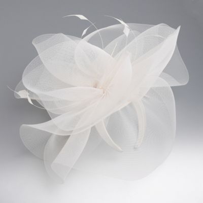 Champagne twisted net cocktail head piece
