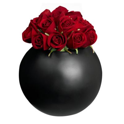 Red roses in black ceramic bowl