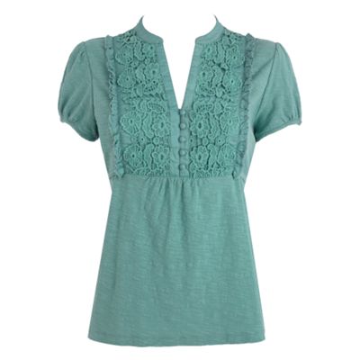 Turquoise lace bib t-shirt