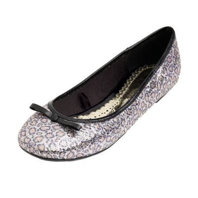 Silver sequin leopard print pumps