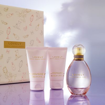 Lovely 50ml eau de parfum gift set