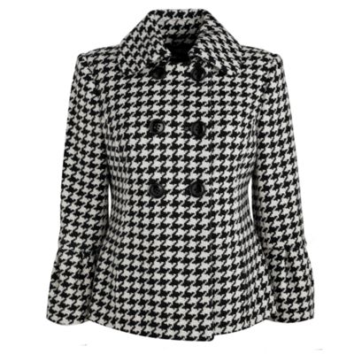 Black and white dogtooth swing coat