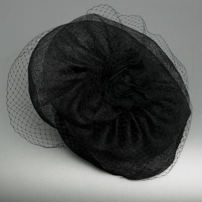 Black mini 'Ascot' head piece