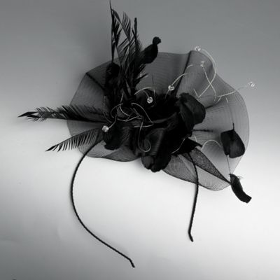 Black hidden gem fascinator