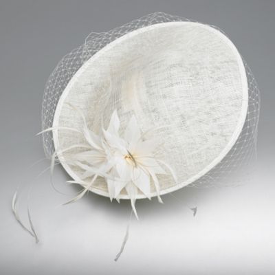 Ivory feather & net fascinator