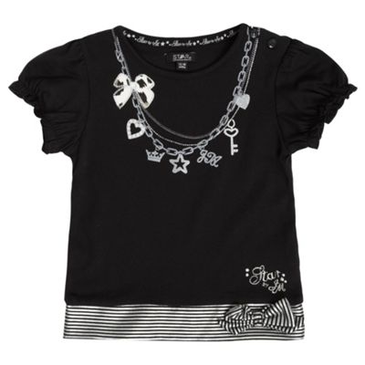 Babys black necklace t-shirt